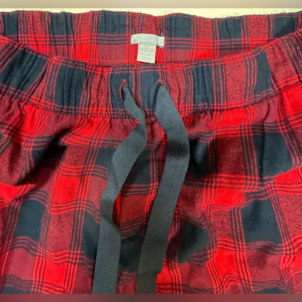 Aerie Red & Black Plaid Men's Jogger Pants - Picture 4 of 6
